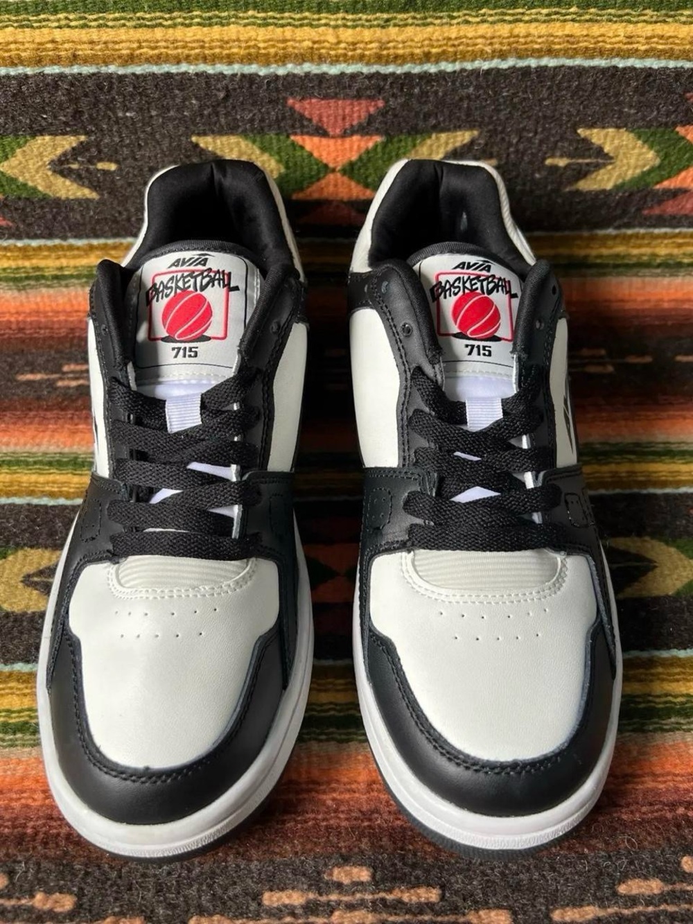 Avia Men's Black and White Retro Basketball Sneakers